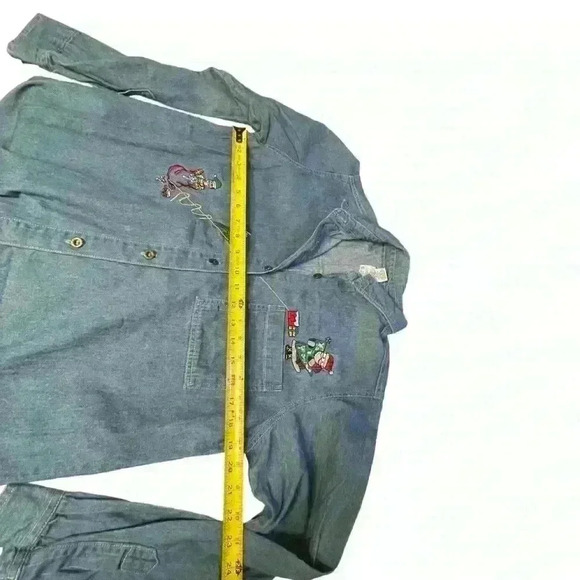 Nutcracker Christmas Denim Embroidered Christmas Shirt Size Small Santa’s Sleigh - Picture 4 of 6